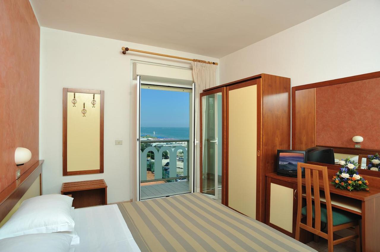 Double Room Sea View Beach